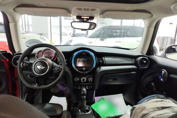 Used  MINI 2016 1.5T COOPER
