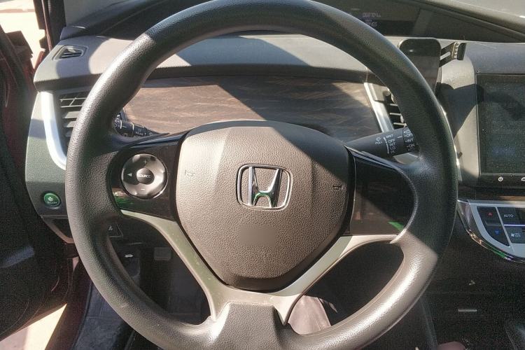 Used Honda Jade 2017 1.8L automatic Comfort version 5 seats
