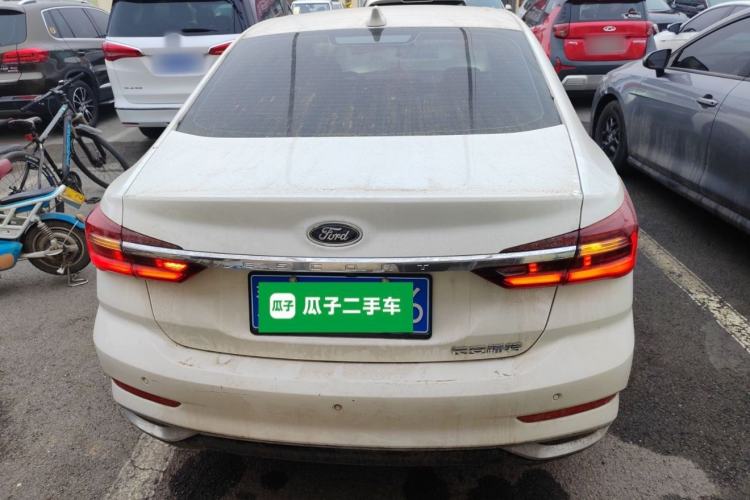 Used Ford Escort 2021 1.5L Automatic Diamond Edition
