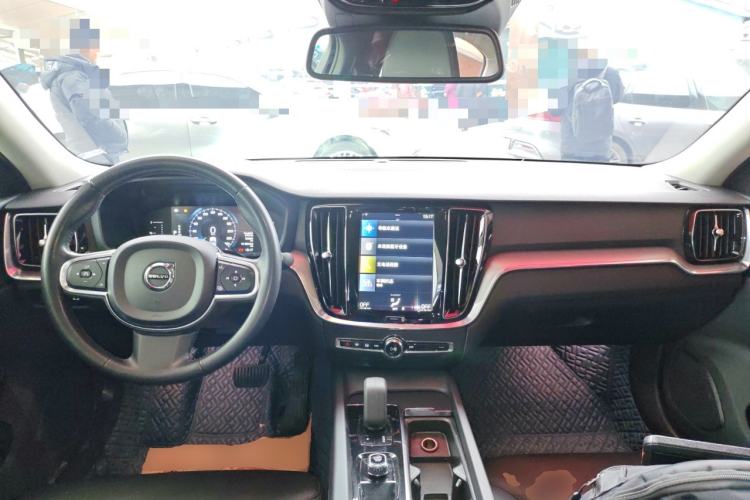 Used Volvo S60 2022 B4 Zhiyi Luxury Edition