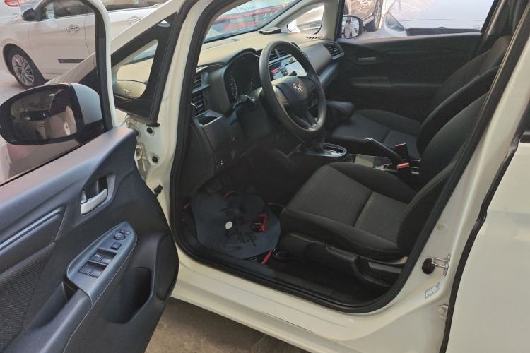 Used Honda Fit 2016 1.5L LXS CVT Comfort Sunroof Version
