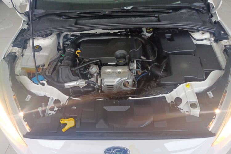 Used Ford Focus 2017 Hatchback EcoBoost 125 Automatic - Ultra-Powerful Style Edition with Smart Drive Features
