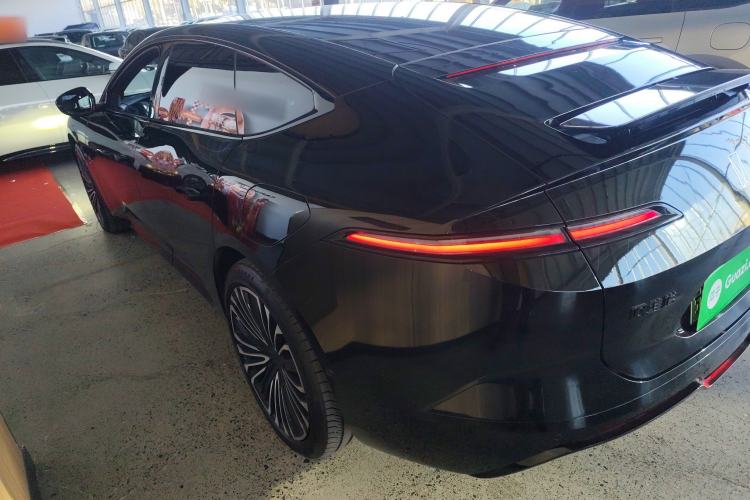 Used  12 2025 Ultra Extended-Range Edition