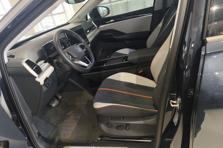 Used Volkswagen ID.6 CROZZ 2022 Long-Range PRO Edition
