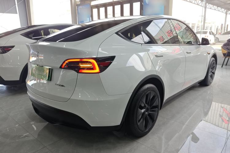Used Tesla Model Y 2024 Rear-Wheel-Drive Version
