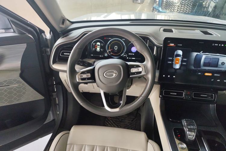 Used GAC Trumpchi GS8 2022 Linghang Series 2.0 TGDI Two-Wheel-Drive Luxury Smart Connectivity Version (7 Seats)