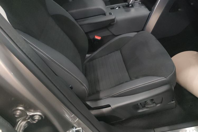 Used Land Rover Discovery 2021 360 PS R-Dynamic SE