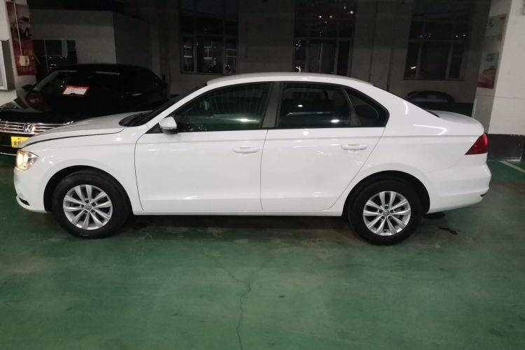 Used Volkswagen Bora 2016 1.6L Manual Fashion Edition
