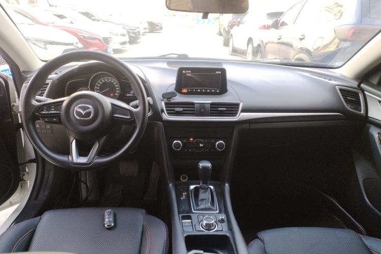 Used Mazda Mazda 3 Axela 2019 Cloud-Controlled Sedan 1.5L Automatic Luxury Model China VI Standard