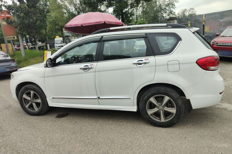 Used Haval H6 2016 Upgraded Model 1.5T Manual Two-Wheel Drive Elite Version
