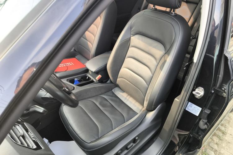 Used Volkswagen Tiguan L 2019 330TSI Automatic Two-Wheel Drive Panoramic Comfort Edition China VI Standard
