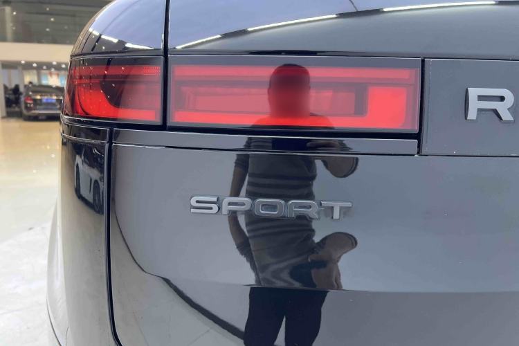 Used Land Rover Range Rover Sport 2023 400PS Dynamic SE
