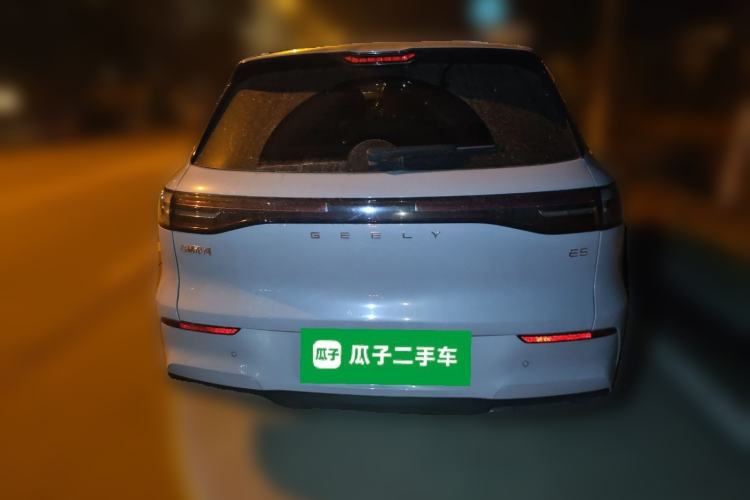 Used  E5 2024 530 km Exploration+ Version
