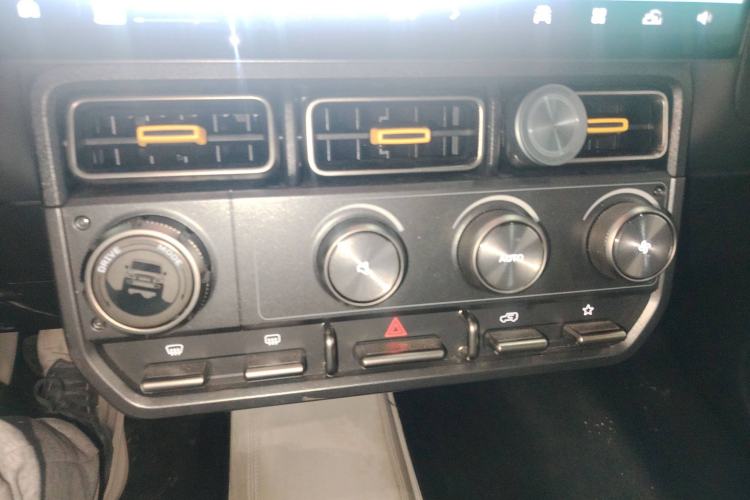 Used  V23 2025 501 Four-Wheel Drive Intelligent Driving Version