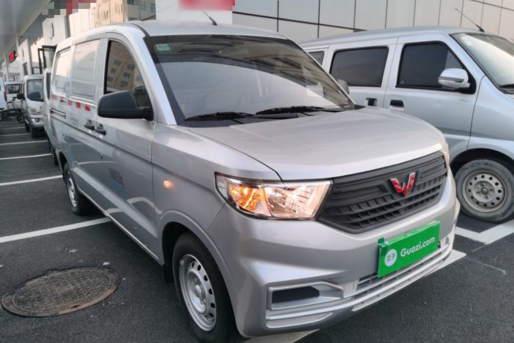 Used Wuling Hongguang V 2021 1.5L Jingqu Edition Enclosed-Window Vehicle LAR
