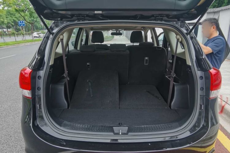 Used Kia Carens 2013 2.0L 7-Seater Automatic Standard Version China IV Standard
