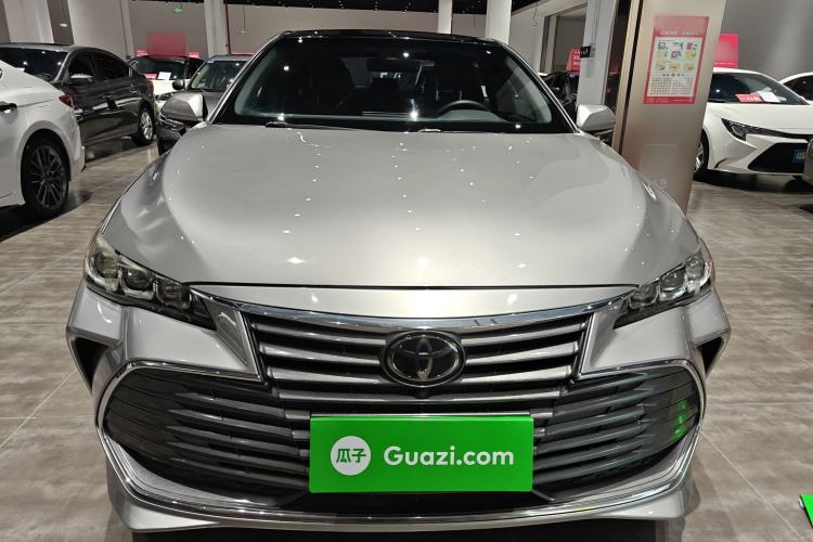 Used Toyota Avalon 2019 2.5L Touring Premium Version China VI Standard
