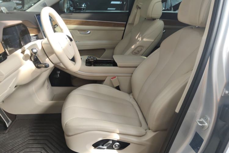 Used Hima AITO M7 2024 1.5T Rear-Drive Plus Version 5 Seats
