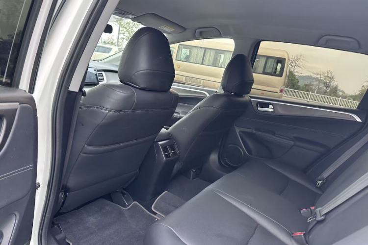 Used Honda Jade 2017 1.8L Automatic Classic Edition 5 seats
