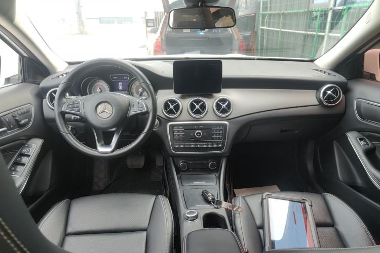 Used Mercedes-Benz GLA 2016 GLA 220 4MATIC Fashion Edition
