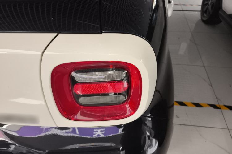 Used ORA Black Cat 2021 301 km Basic Version