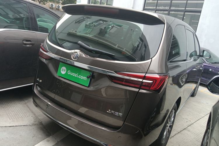 Used Buick GL8 2023 Land Executive Class Comfort Model
