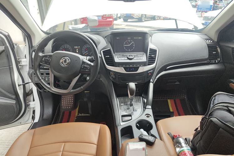 Used Dongfeng Fengdu MX5 2016 2.0L Automatic Flagship Edition
