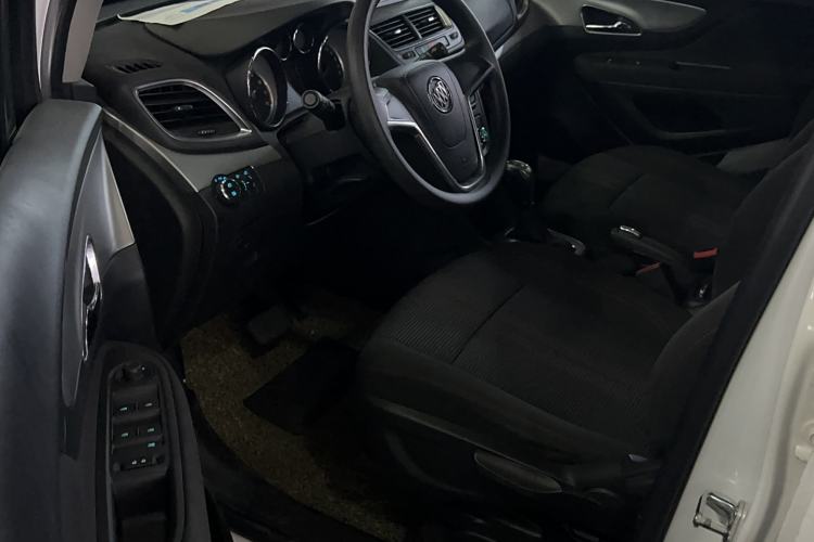 Used Buick Encore 2015 1.4T Automatic Two-Wheel Drive Urban Elite Version
