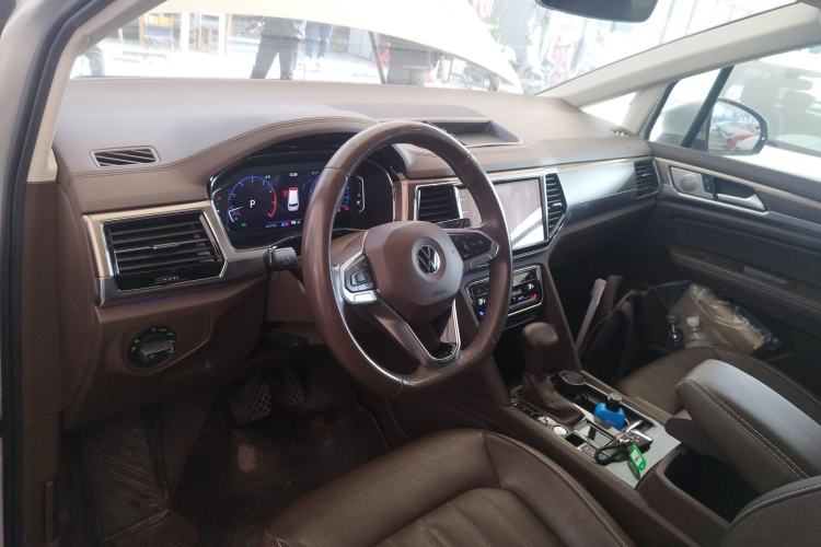 Used Volkswagen Viloran 2020 330TSI Luxury Edition
