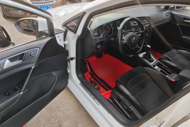 Used Volkswagen Golf 2018 230TSI Automatic Luxury Version