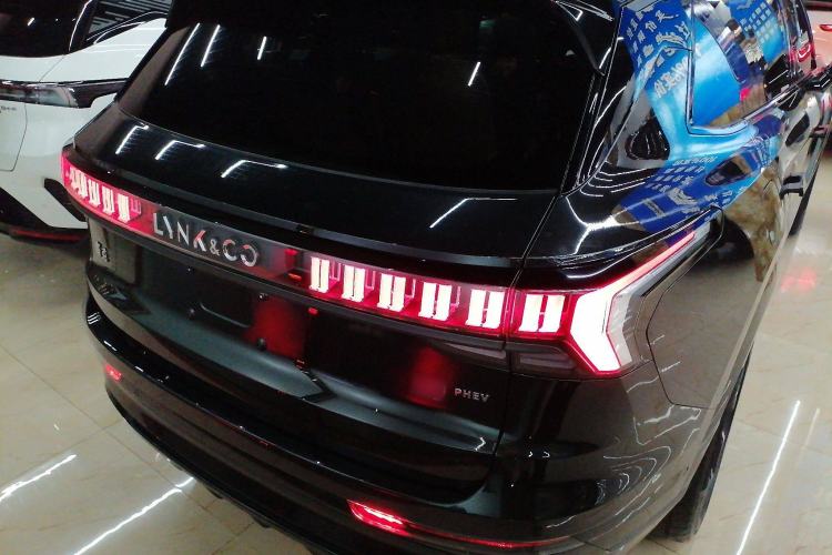 Used Lynk & Co 09 EM-P 2021 2.0T PHEV Halo Six-Seater
