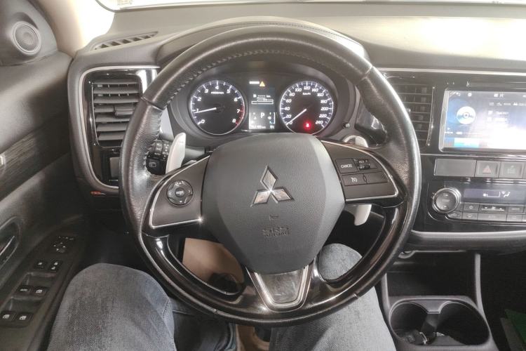 Used Mitsubishi Outlander 2016 2.4L 4x4 Elite Edition 5 Seats