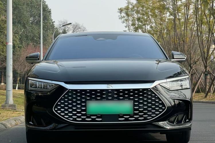 Used BYD Han 2022 DM-i 121KM Prestige Model
