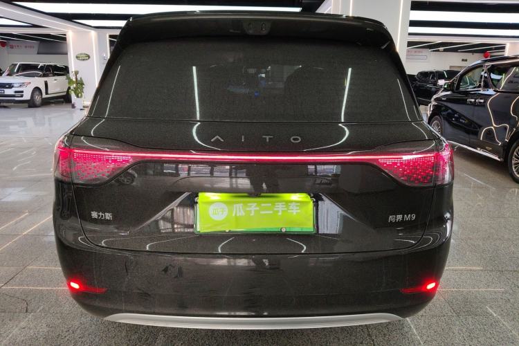 Used Hima AITO M9 2025 Extended-Range Ultra Version 52 kWh 6-Seater