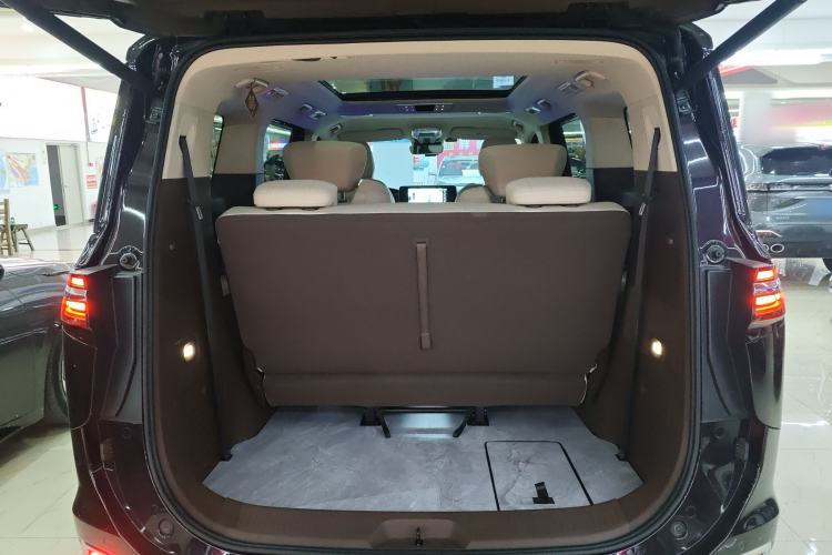 Used Bestune M9 2023 2.0T Ultimate Edition
