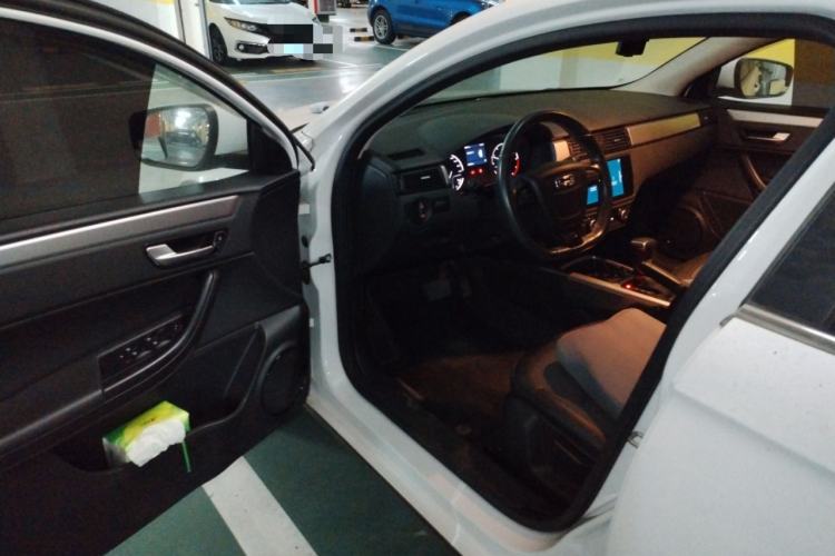 Used Qoros 3 2016 Urban SUV 1.6T Automatic Zhiyue Model
