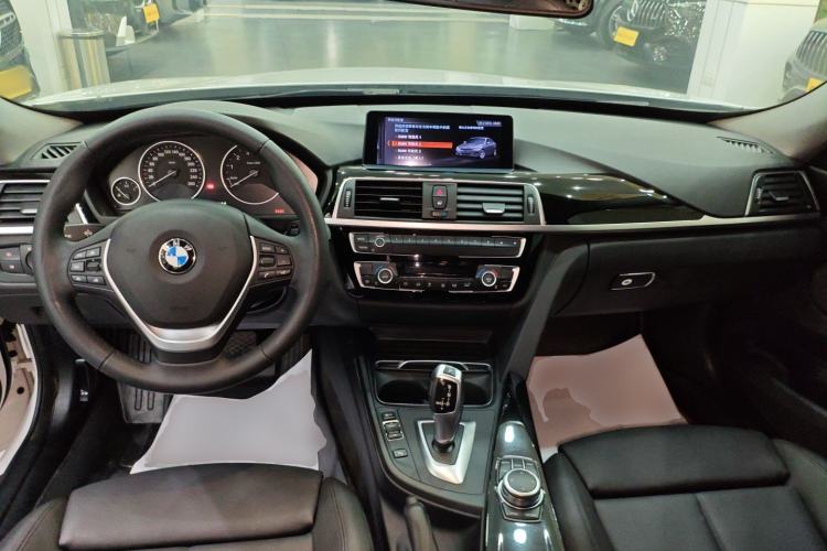 Used BMW 3 Series GT 2019 320i Sport Edition
