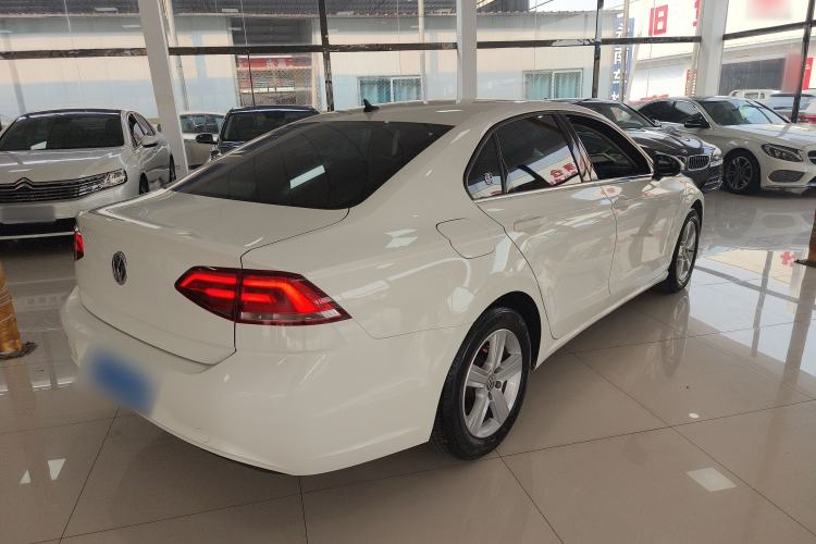 Used Volkswagen Lamando 2015 230TSI DSG Fashion Edition
