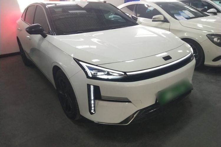 Used  L6 2023 125km MAX