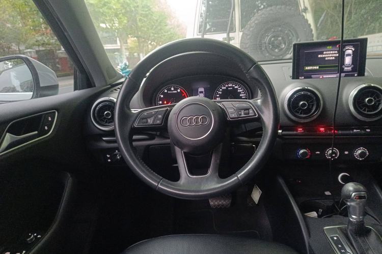 Used Audi A3 2018 30th Anniversary Edition Sportback 35 TFSI Fashion Model
