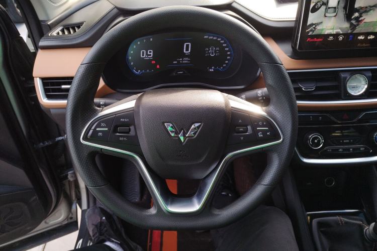 Used Wuling Hongguang S3 2018 1.5T Manual Luxury Model China V Standard