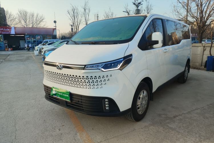 Used SAIC MAXUS Xintu V70 2023 2.0T Elite Edition Automatic Long Wheelbase Low Roof – 6/7 Seats