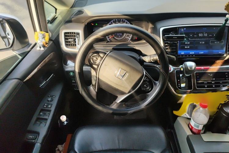 Used Honda Odyssey 2015 Updated Version 2.4L Smart Edition
