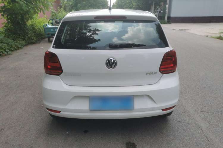Used Volkswagen Polo 2016 1.4L Manual Fashion Model
