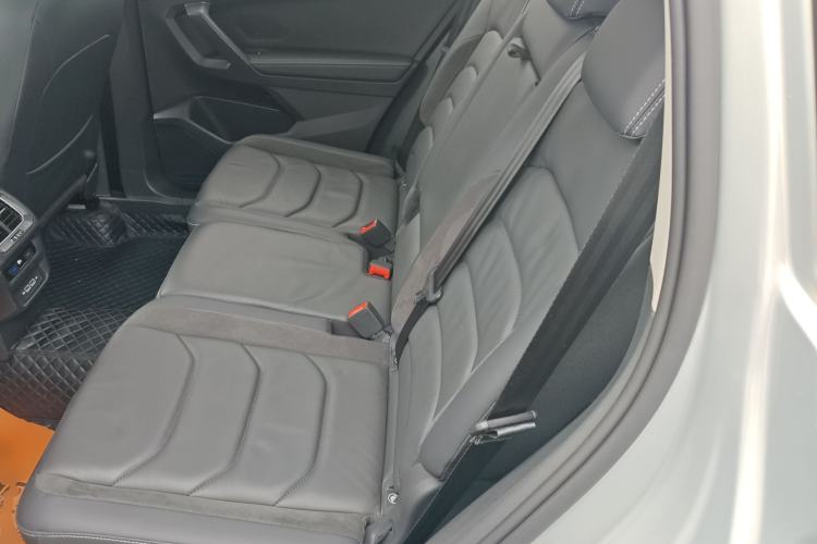 Used Volkswagen Tiguan L 2019 Revised 330TSI Automatic Two-Wheel Drive Smart & Luxury Edition China VI Standard