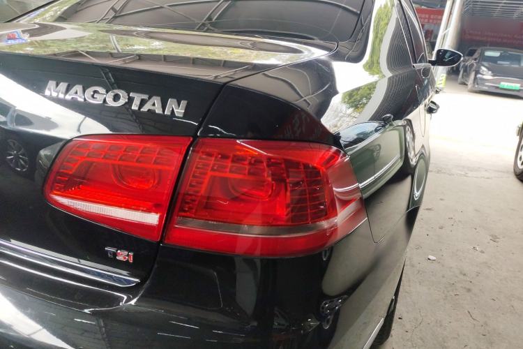 Used Volkswagen Magotan 2016 1.8TSI Smart Enjoyment Leading Model
