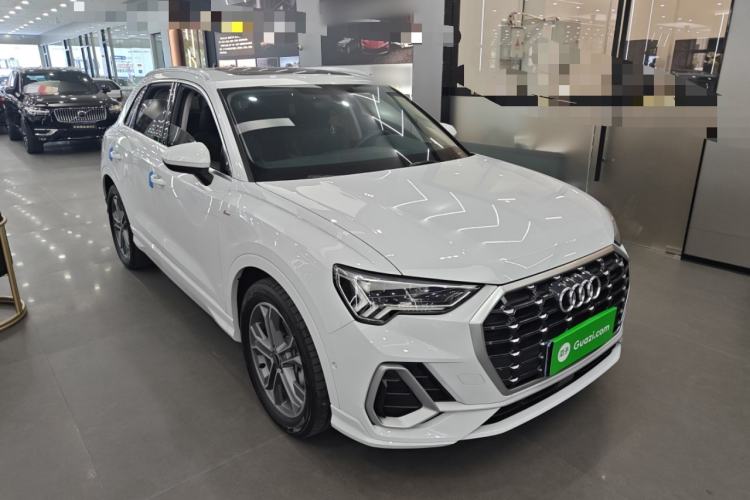 Used Audi Q3 2022 40 TFSI Fashion Dynamic Model

