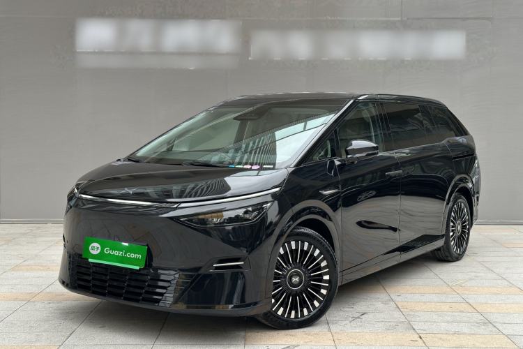 Used XPeng X9 2025 740 Ultra-Long Range Max
