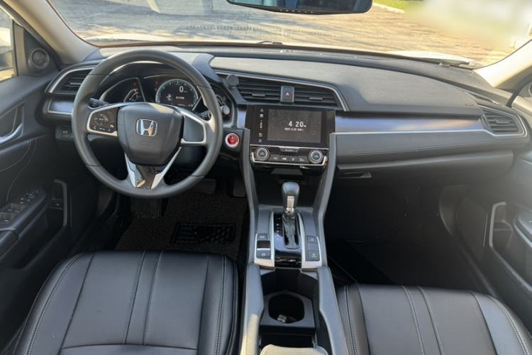 Used Honda Civic 2016 220TURBO CVT Luxury Edition
