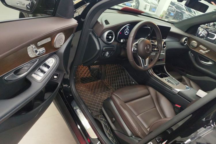 Used Mercedes-Benz GLC 2022 Second Facelift GLC 260 L 4MATIC Luxury Edition